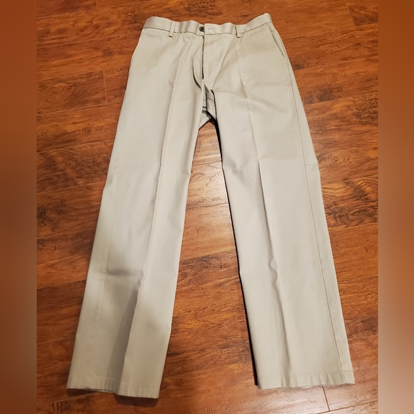 Dockers khaki pants 32x32 - Picture 6 of 6